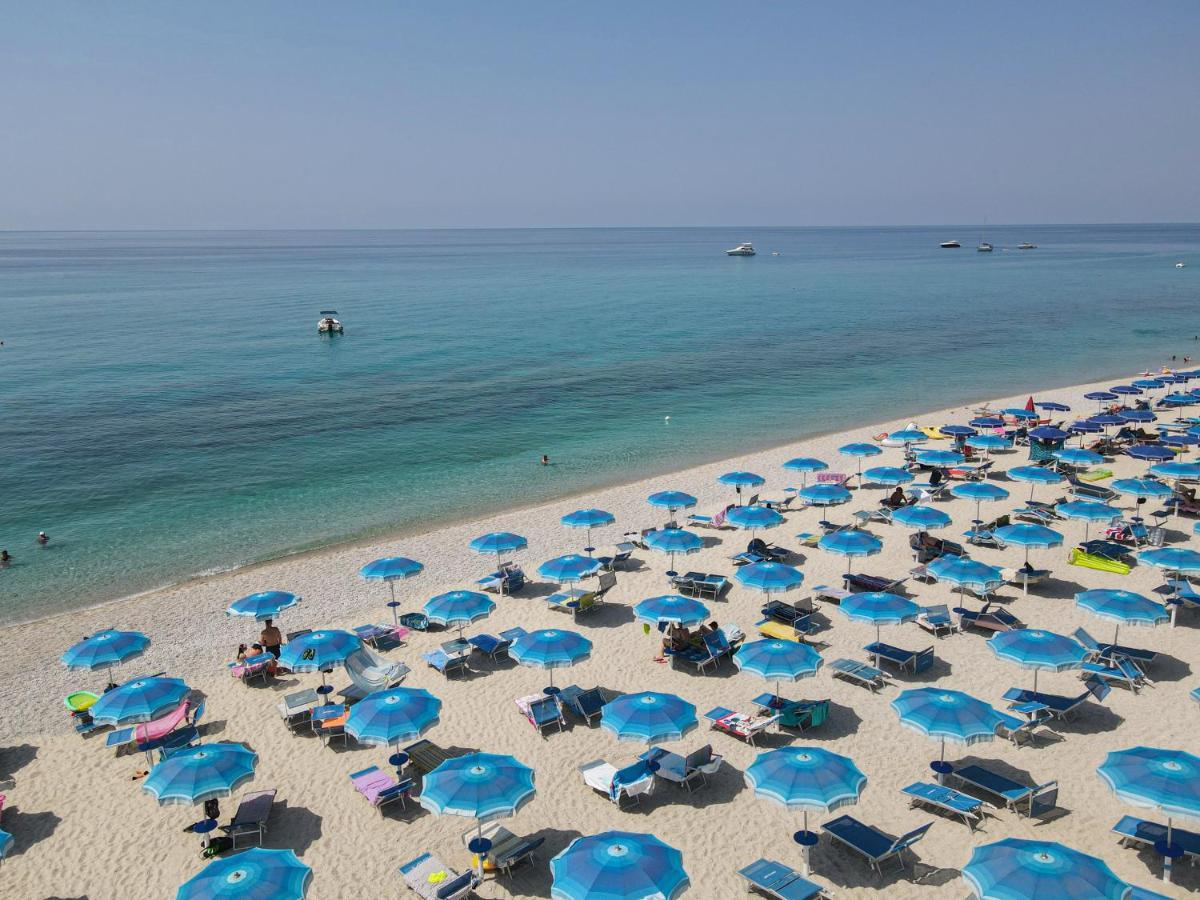 Hotel Scoglio Del Leone 잠브로네 외부 사진