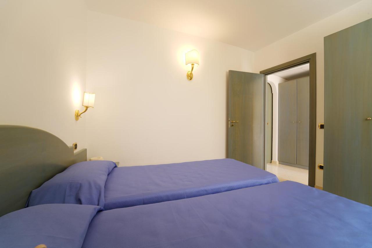 Hotel Scoglio Del Leone 잠브로네 외부 사진