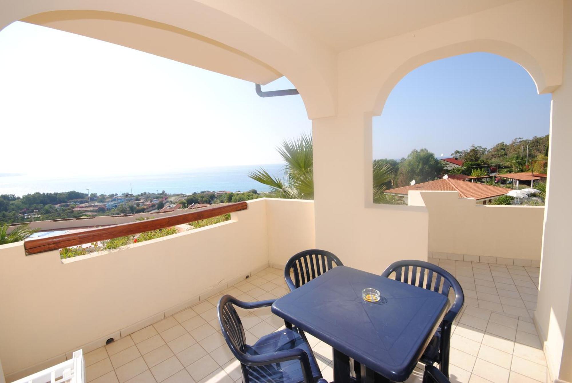 Hotel Scoglio Del Leone 잠브로네 외부 사진