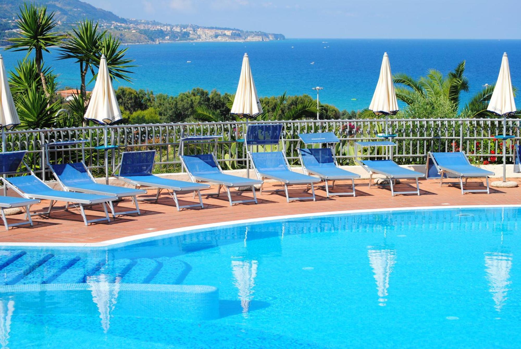 Hotel Scoglio Del Leone 잠브로네 외부 사진